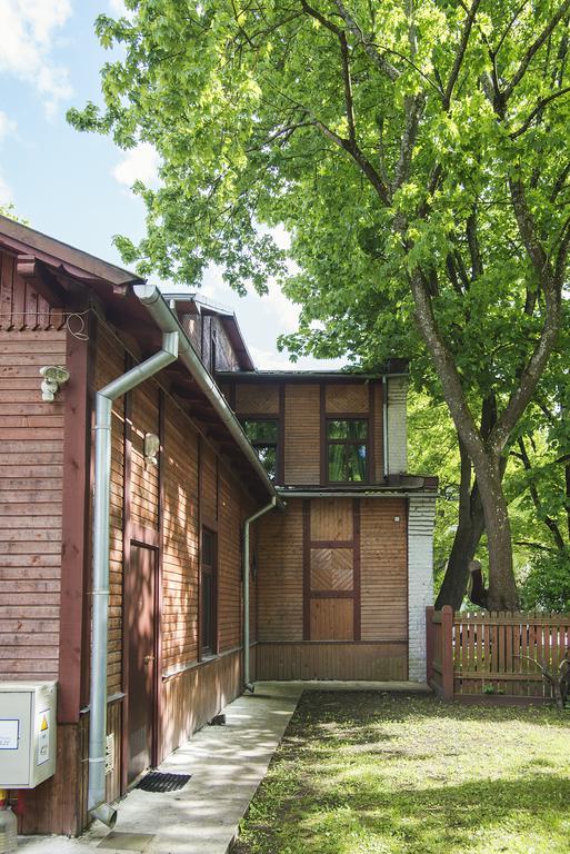 Green Jurmala Hostel Exteriör bild